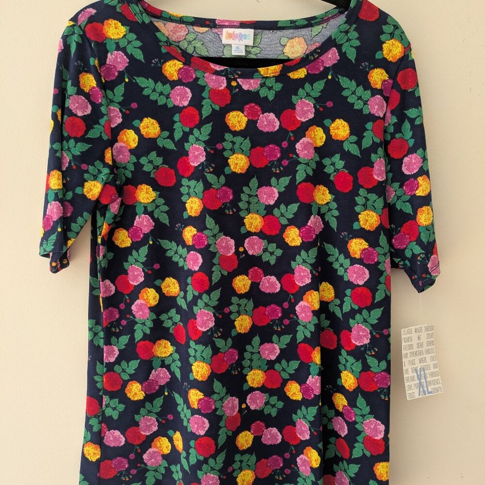 Scoop Neck Floral Top NWT